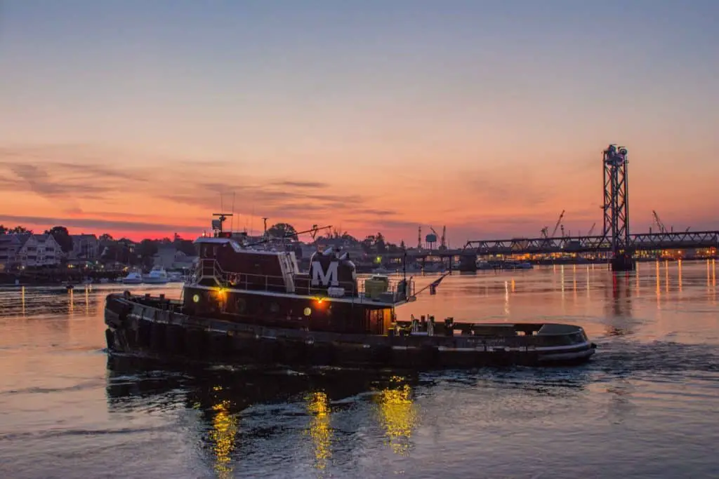 Portsmouth NH tugboat