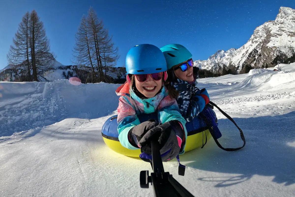 Best Snow Tubing In New Hampshire (1)